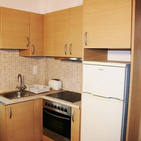 Lagoon View - Adults Only Apartment