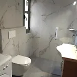 Lagoon View - Adults Only Apartment *