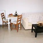 Lagoon View - Adults Only Apartment *